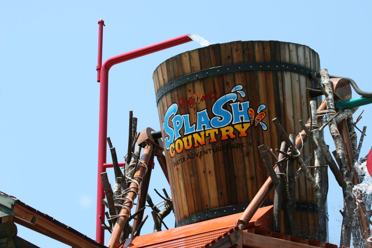 Dollywood's Splash Country water park attractions