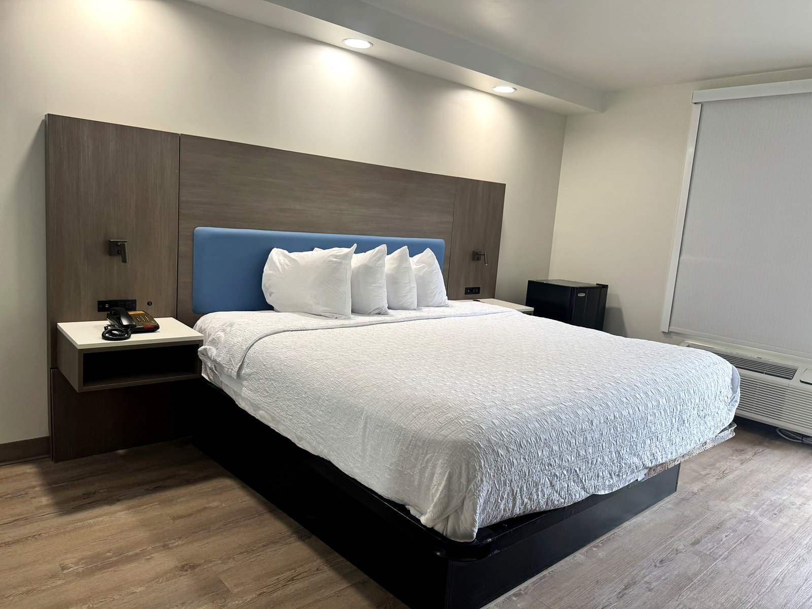 King bed side view
