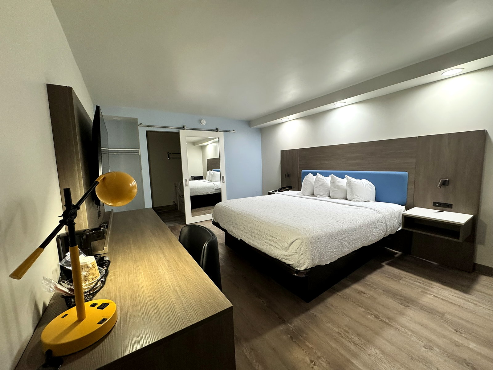 1 King Bed Room — alternate angle